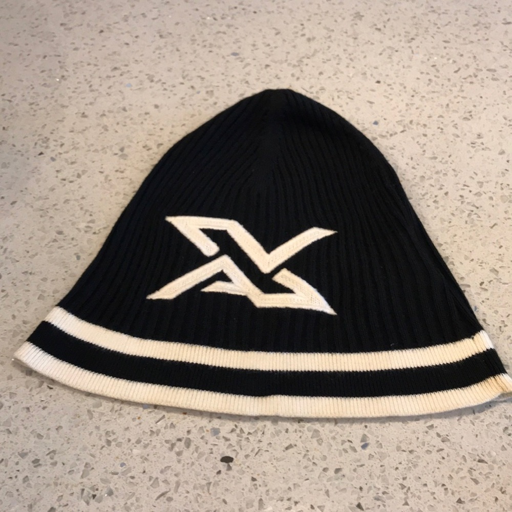 Armani Exchange men’s logo Beanie.